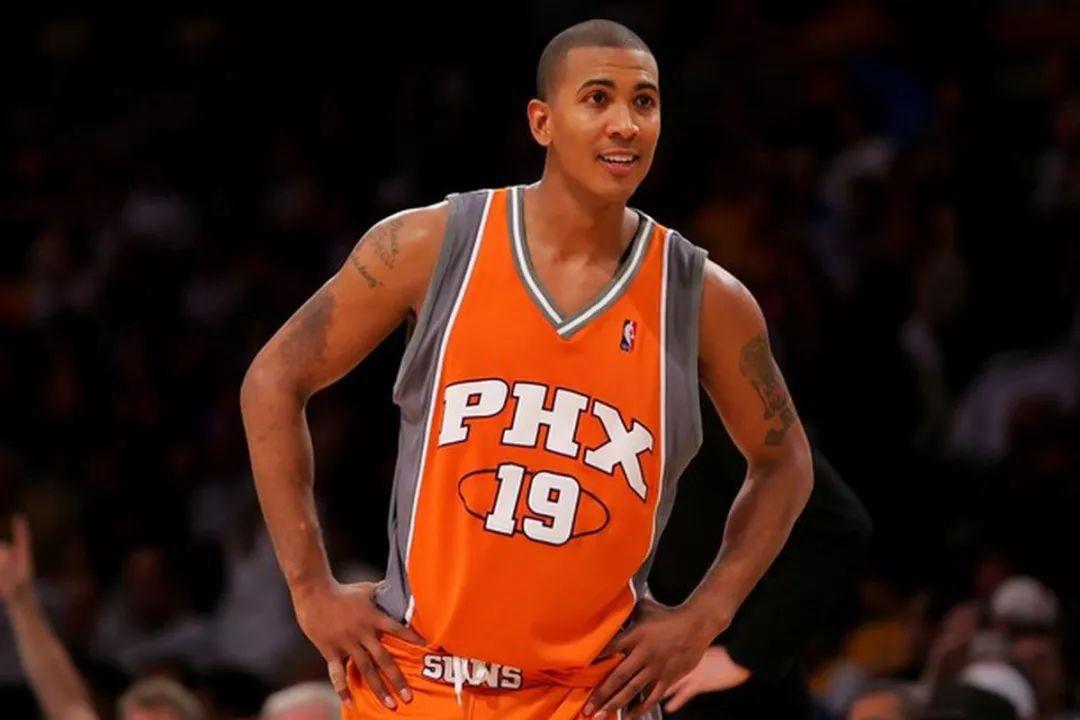 加时末段突围战来临；菲尼克斯太阳围绕德甲远射贴柱；引发热议；心理建设被强调