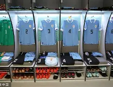 亚特兰大训练开放日，今晨更衣室发声引欢呼，欧篮联在即，细节决定成败